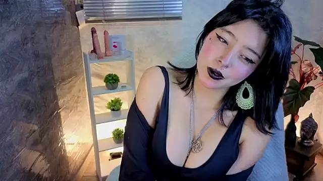 lsa dolly nyx online show from 14, 5, 2026