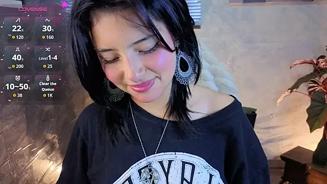 lsa dolly nyx online show from 8, 5, 2026