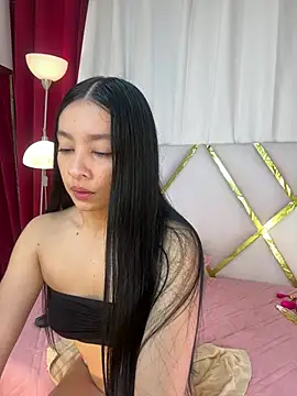 Snapshot of Lila-pinkky chatting on 27, 4, 2026 Lila-pinkky online show from 27, 4, 2026