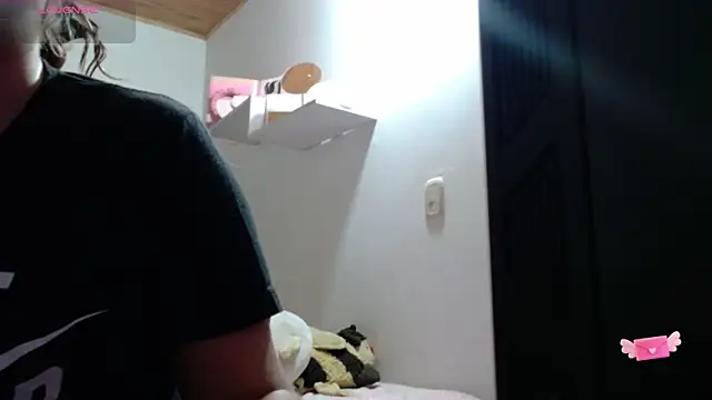 Snapshot of M1la_18 chatting on 25, 5, 2026 M1la 18 online show from 25, 5, 2026