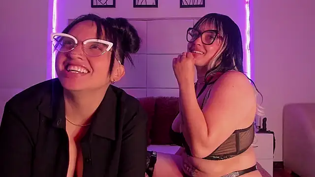 Snapshot of Agatha_Atenea11 chatting on 10, 6, 2026 Agatha Atenea11 online show from 10, 6, 2026