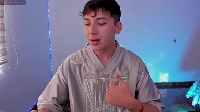 OLIVER K online show from 15, 5, 2026