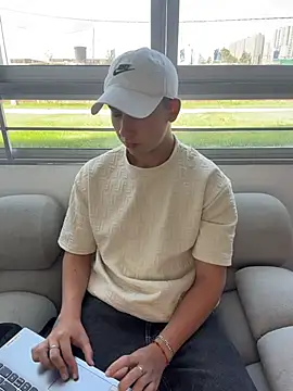Snapshot of OLIVER_K chatting on 31, 7, 2026 OLIVER K online show from 31, 7, 2026