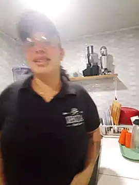 DivaCaliente1 online show from 17, 5, 2026