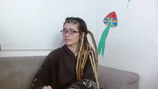 Snapshot of giulietta_monsalve chatting on 4, 7, 2026 giulietta monsalve online show from 4, 7, 2026