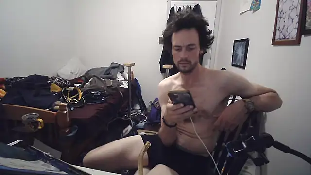 Snapshot of JohnnyMoves chatting on 1, 6, 2026 JohnnyMoves online show from 1, 6, 2026