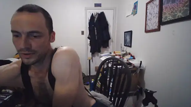 Snapshot of JohnnyMoves chatting on 21, 6, 2026 JohnnyMoves online show from 21, 6, 2026