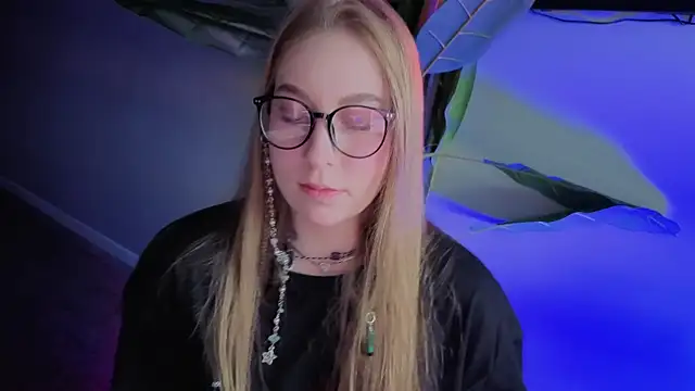 Snapshot of ShowmeYourfetish chatting on 27, 5, 2026 ShowmeYourfetish online show from 27, 5, 2026