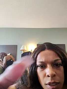 MZFANTZYHONEY online show from 16, 4, 2026