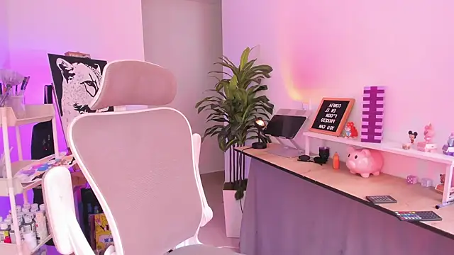 Snapshot of LilitMalkova chatting on 7, 5, 2026 LilitMalkova online show from 7, 5, 2026