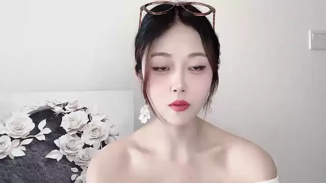 KiKi-011 online show from 19, 5, 2026