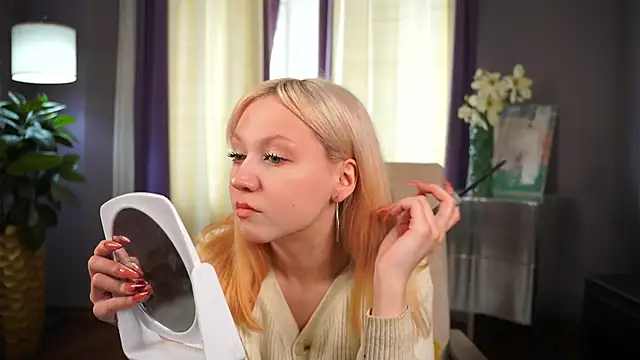 YulandaRasul online show from 24, 4, 2026