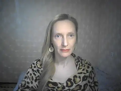 LunaBelle8 online show from 22, 4, 2026