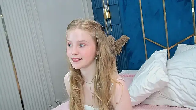 Snapshot of LilianHowards chatting on 1, 7, 2026 LilianHowards online show from 1, 7, 2026