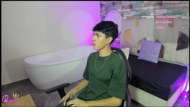 Snapshot of Damian_tay chatting on 15, 5, 2026 Damian tay online show from 15, 5, 2026