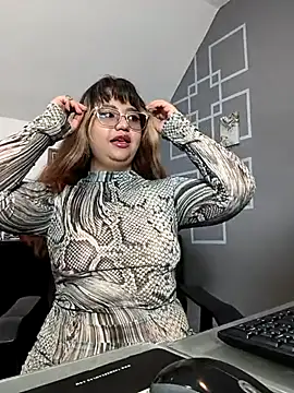 BelleVivianne online show from 9, 5, 2026