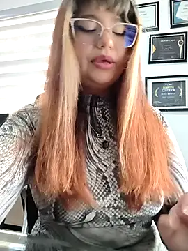 BelleVivianne online show from 29, 4, 2026