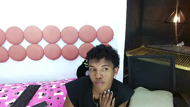 Chris Hott online show from 21, 4, 2026