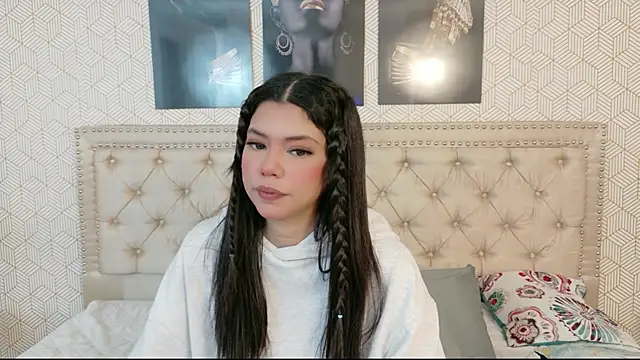 Nathy Pelaez online show from 22, 5, 2026
