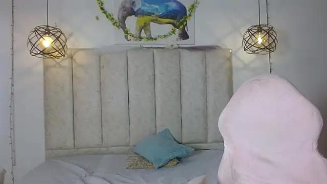 mrandmrsvixencs online show from 11, 5, 2026
