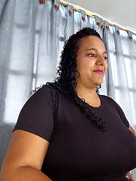 Snapshot of manuboobss chatting on 9, 5, 2026 manuboobss online show from 9, 5, 2026