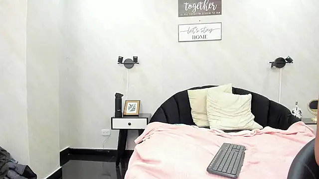 Snapshot of Brianaa_sweet7 chatting on 28, 4, 2026 Brianaa sweet7 online show from 28, 4, 2026