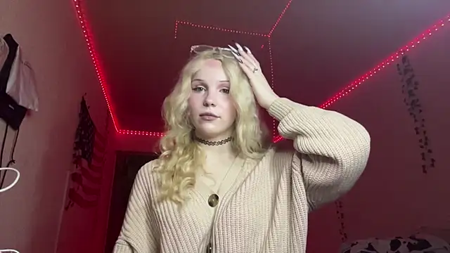 CassieRey online show from 18, 4, 2026