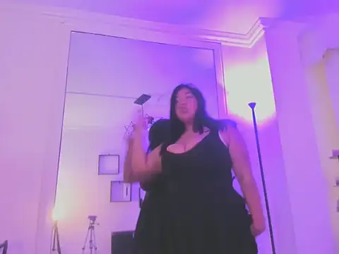 ema  adams online show from 20, 4, 2026