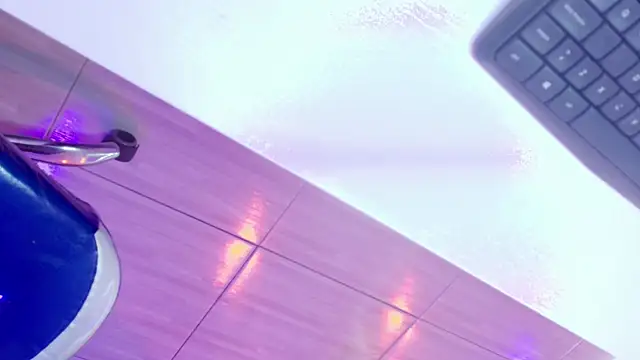 Anya Volke online show from 21, 4, 2026