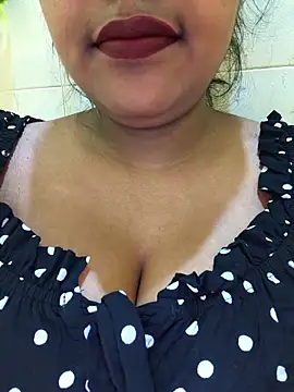 Snapshot of Newragini chatting on 9, 5, 2026 Newragini online show from 9, 5, 2026