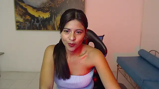 Snapshot of Lady_isabella_ chatting on 30, 4, 2026 Lady isabella online show from 30, 4, 2026