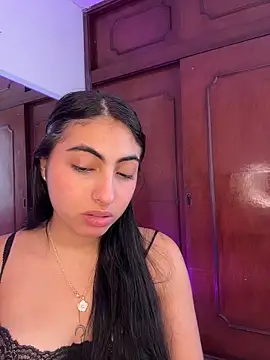 Snapshot of Lily_Rush chatting on 12, 5, 2026 Lily Rush online show from 12, 5, 2026