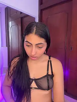 Snapshot of Lily_Rush chatting on 4, 5, 2026 Lily Rush online show from 4, 5, 2026