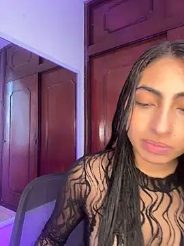 Snapshot of Lily_Rush chatting on 28, 4, 2026 Lily Rush online show from 28, 4, 2026