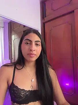 Snapshot of Lily_Rush chatting on 8, 5, 2026 Lily Rush online show from 8, 5, 2026