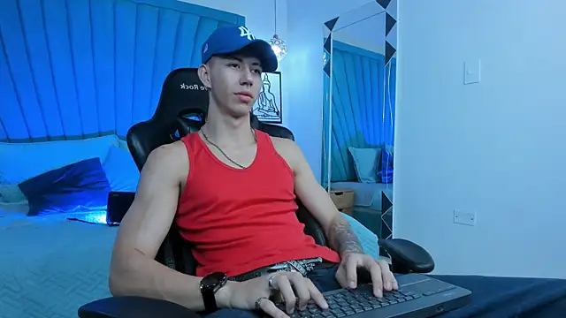 Snapshot of OliverThompsonJS chatting on 30, 4, 2026 OliverThompsonJS online show from 30, 4, 2026