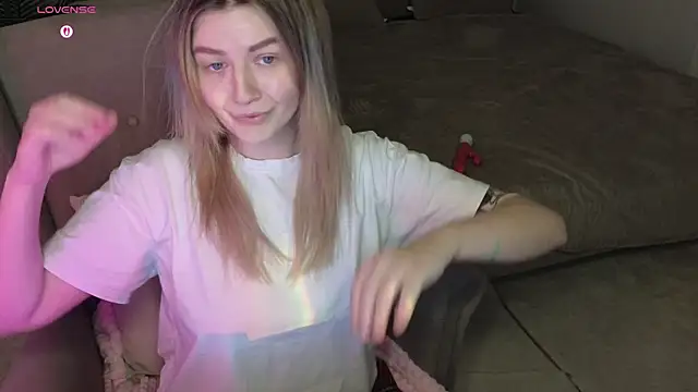 TonyaMeow online show from 13, 5, 2026