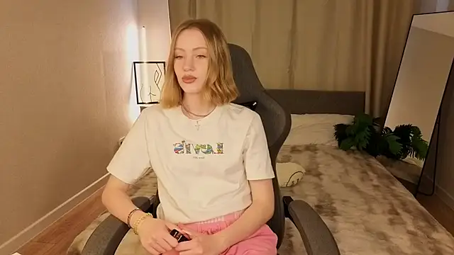 EvaHamilton online show from 27, 5, 2026