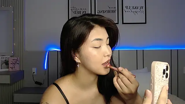 Maiaxoxo online show from 2, 6, 2026