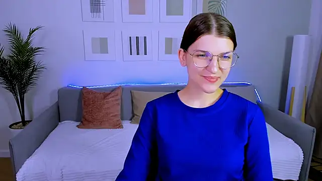 Snapshot of AnnaThorne chatting on 25, 4, 2026 AnnaThorne online show from 25, 4, 2026