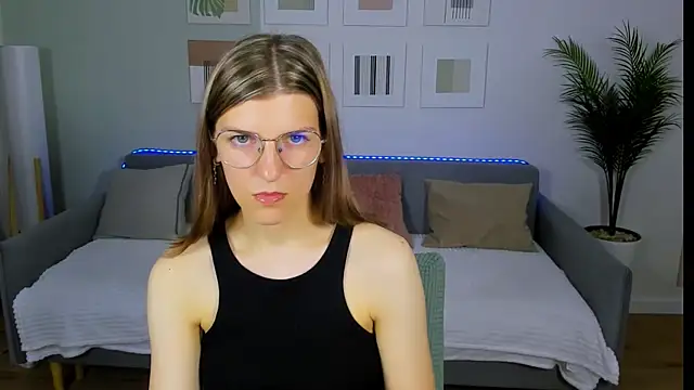 Snapshot of AnnaThorne chatting on 21, 5, 2026 AnnaThorne online show from 21, 5, 2026