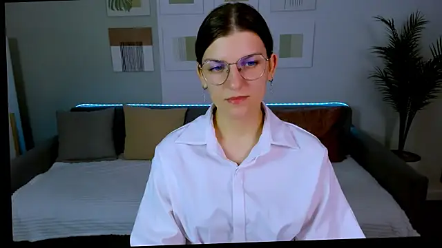 Snapshot of AnnaThorne chatting on 30, 4, 2026 AnnaThorne online show from 30, 4, 2026