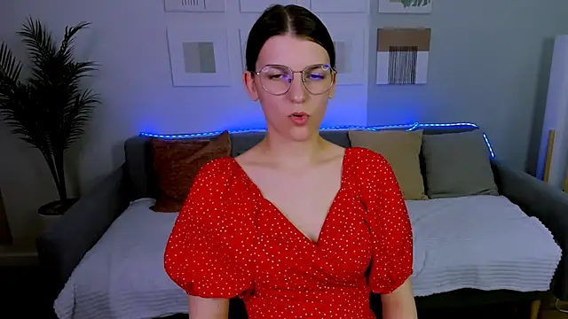 AnnaThorne online show from 22, 4, 2026