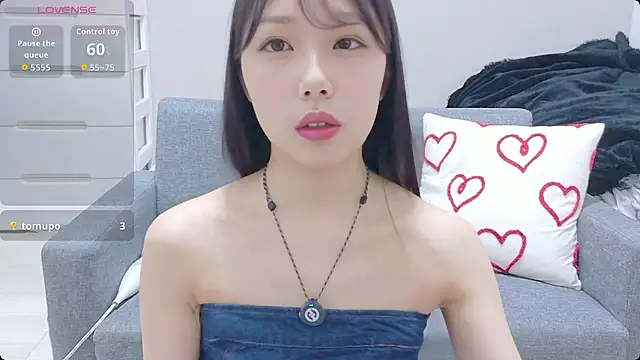 Snapshot of Minamina2 chatting on 14, 7, 2026 Minamina2 online show from 14, 7, 2026