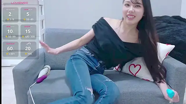 Snapshot of Minamina2 chatting on 16, 6, 2026 Minamina2 online show from 16, 6, 2026