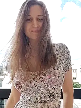 irresistibelle online show from 5, 5, 2026