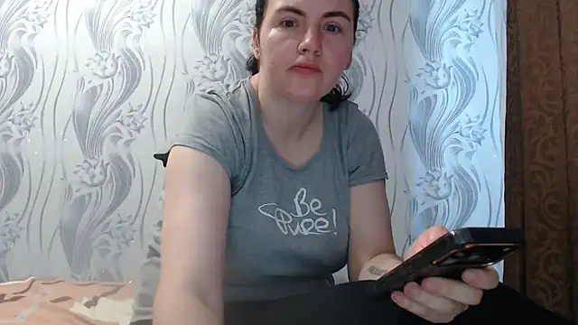 Snapshot of AlinaxJames chatting on 14, 6, 2026 AlinaxJames online show from 14, 6, 2026