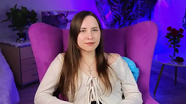 QuyenOlson online show from 19, 4, 2026