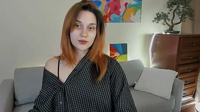Snapshot of elani_lune chatting on 28, 4, 2026 elani lune online show from 28, 4, 2026