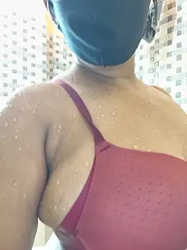 Loving Naughtycouple online show from 18, 5, 2026